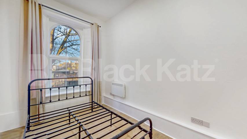 Newly refurbished large 3 bedroom property close to Caledonian Rd station Camden Road, Holloway / Caledonian Road